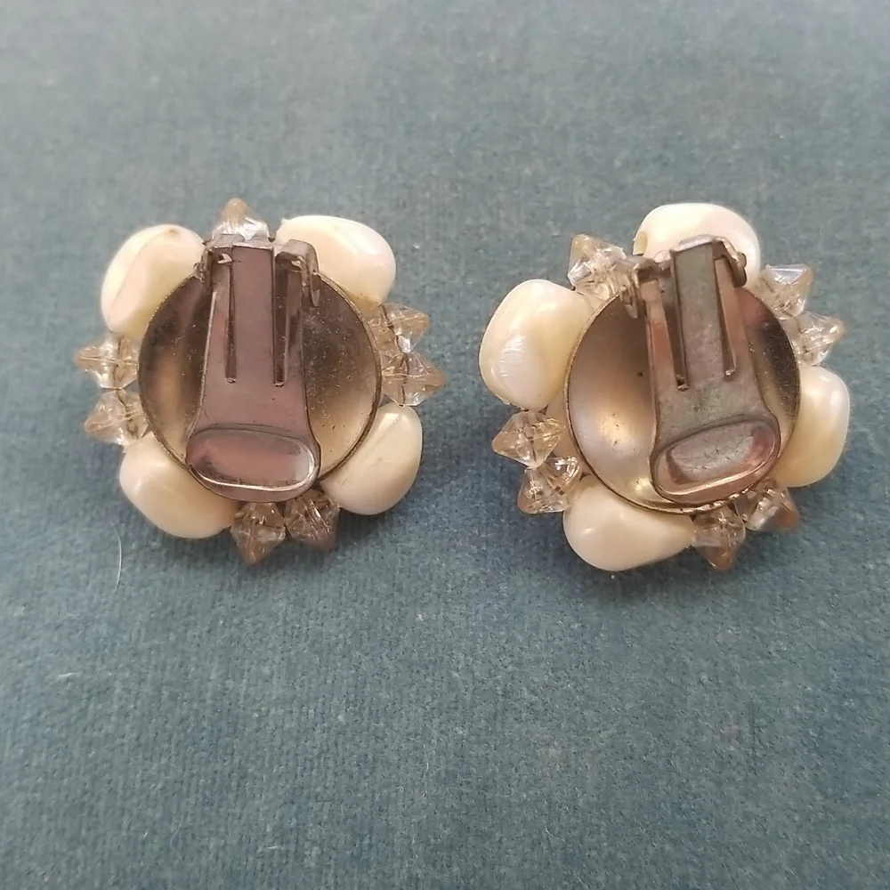 Vtg 1950's Clip Earrings